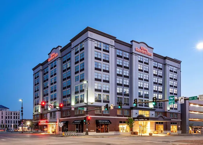 Hilton Garden Inn Omaha Downtown / Old Market Area
