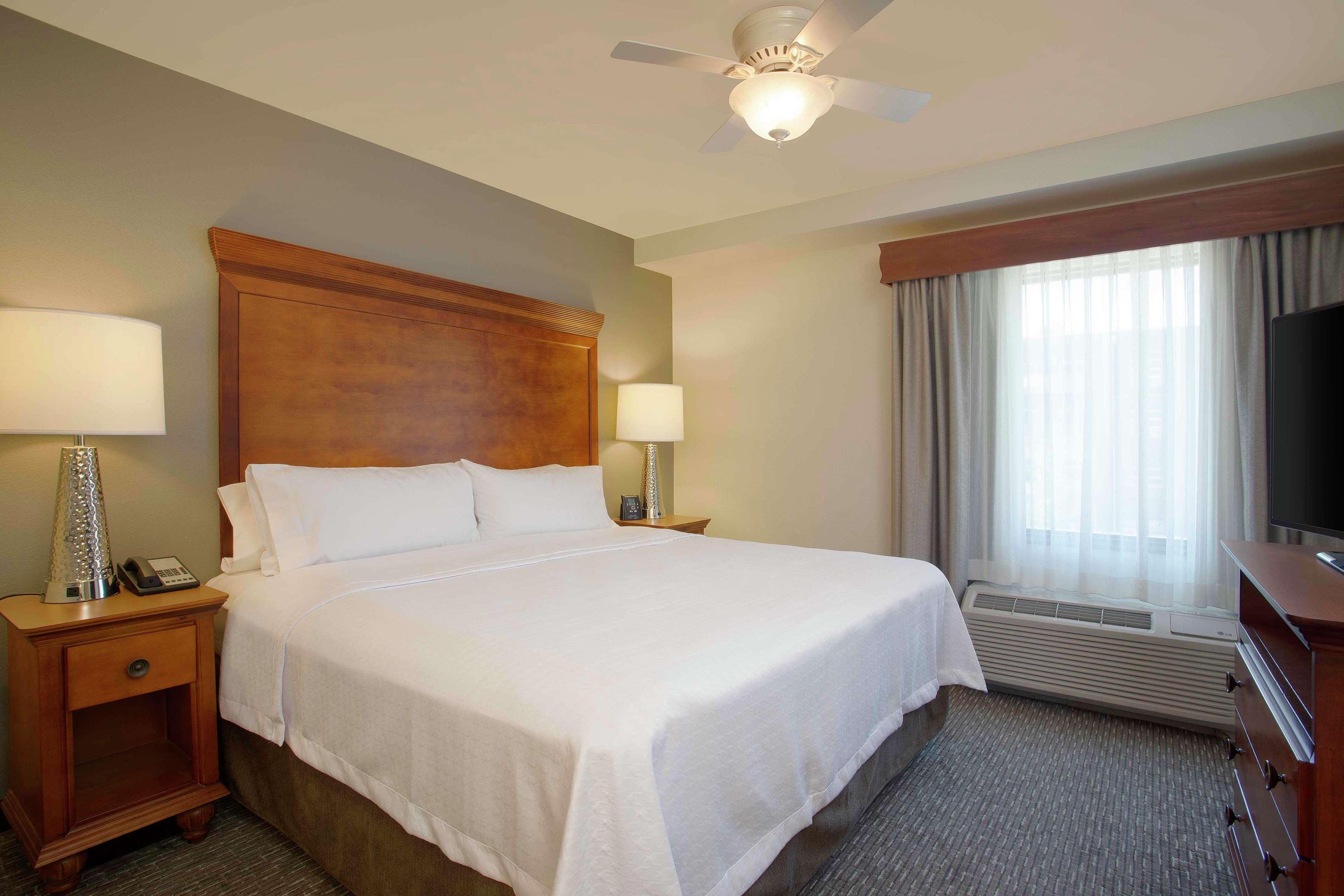 Hotel Homewood By Hilton - Downtown