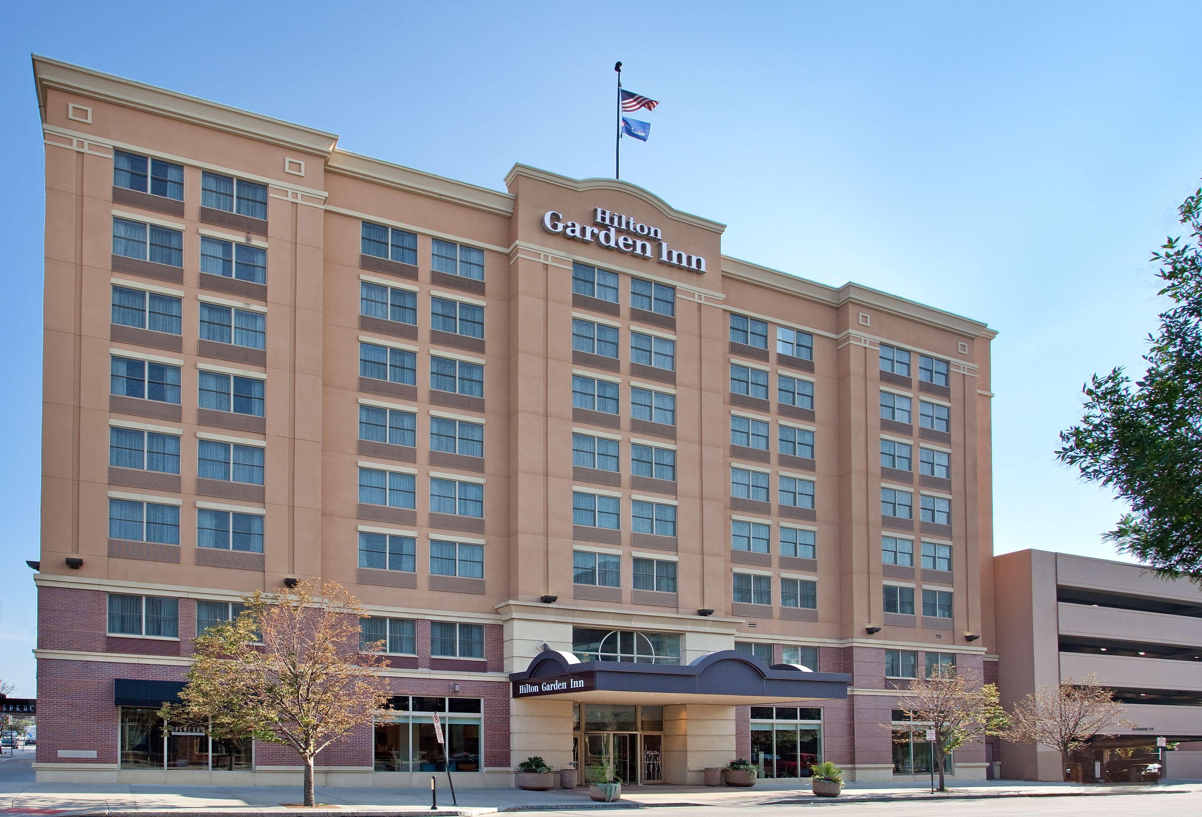 Hilton Garden Downtown-old Market Area 3*
