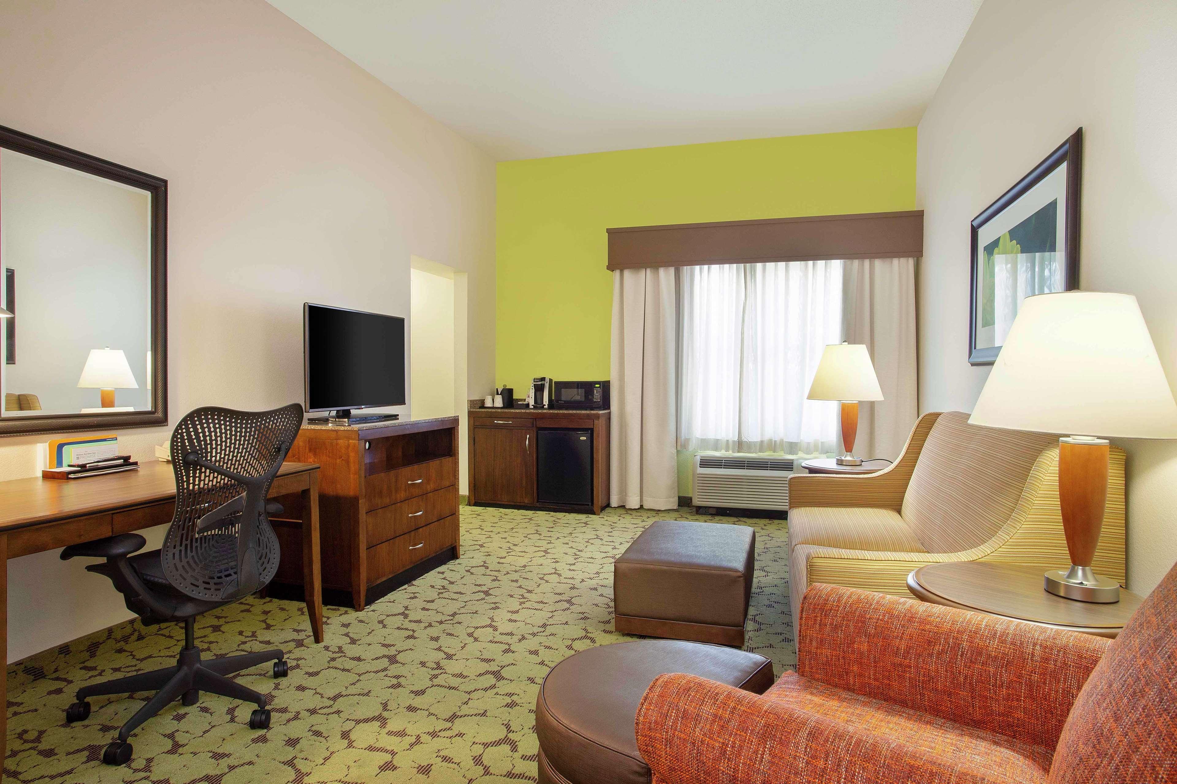Hilton Garden Downtown-old Market Area Hotel 3*