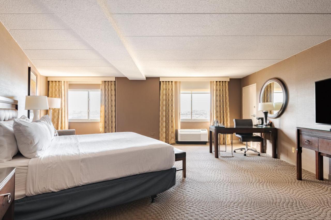 Wyndham - West Dodge Omaha