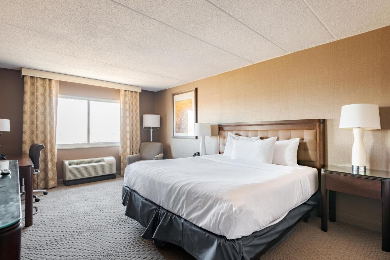 Wyndham - West Dodge Omaha
