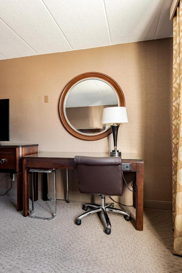 Wyndham - West Dodge Omaha