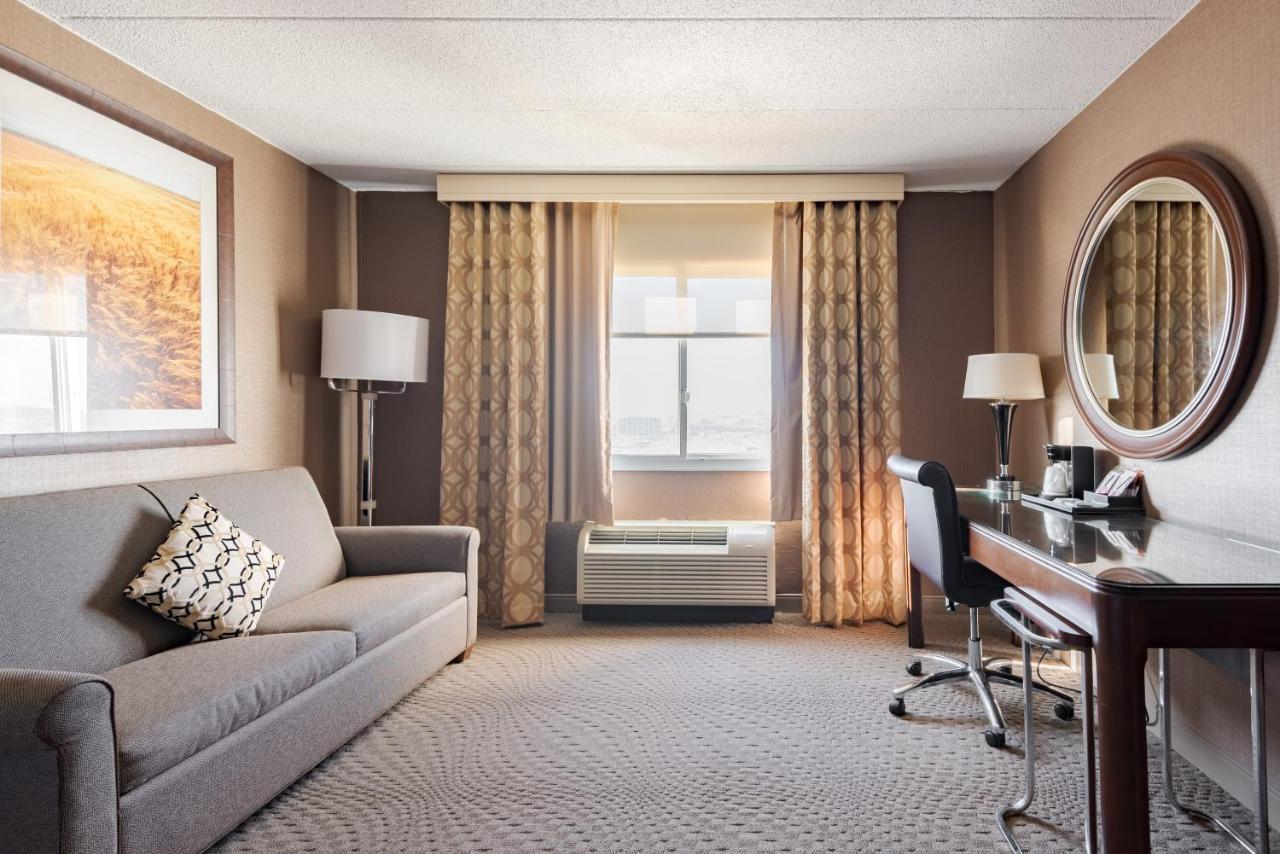 Wyndham - West Dodge Hotel 3*