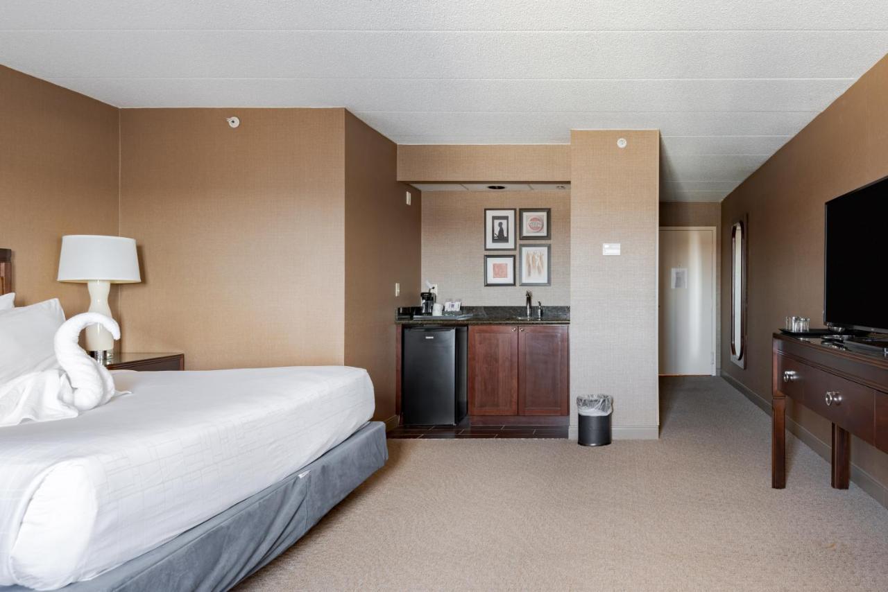 Wyndham - West Dodge Omaha