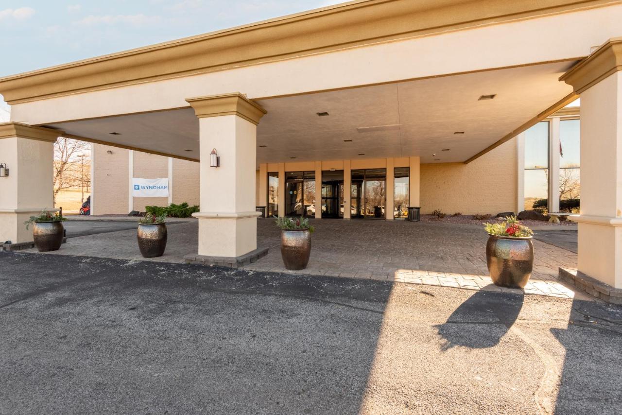 Wyndham - West Dodge 3*