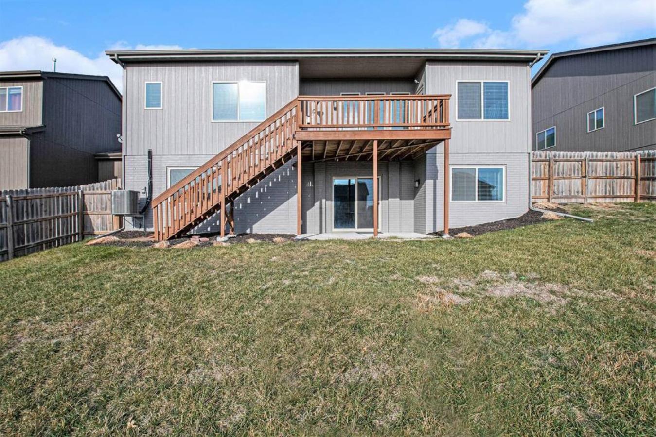 Stylish Retreat Master Holiday home Omaha
