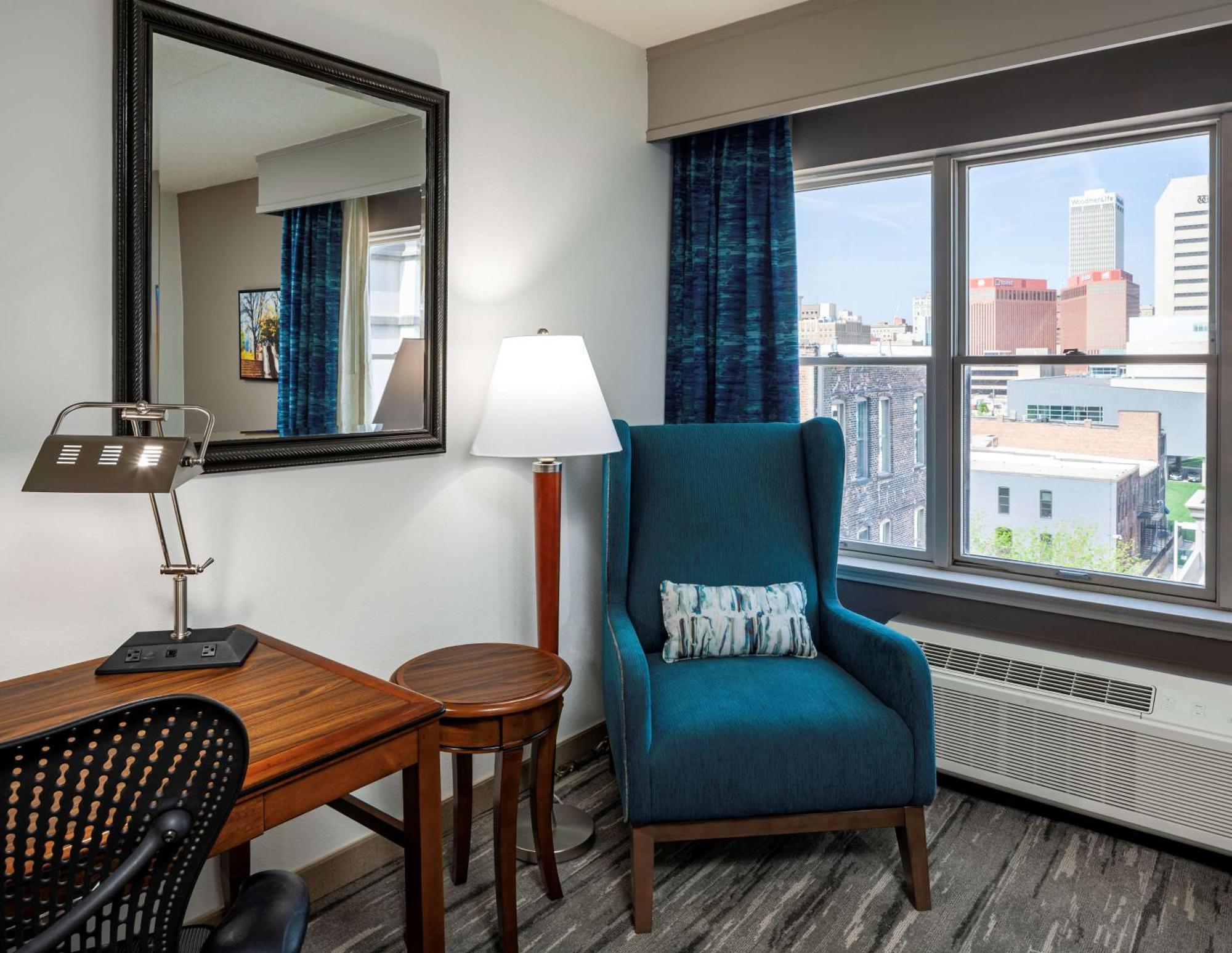 Hilton Garden Downtown-old Market Area Hotel