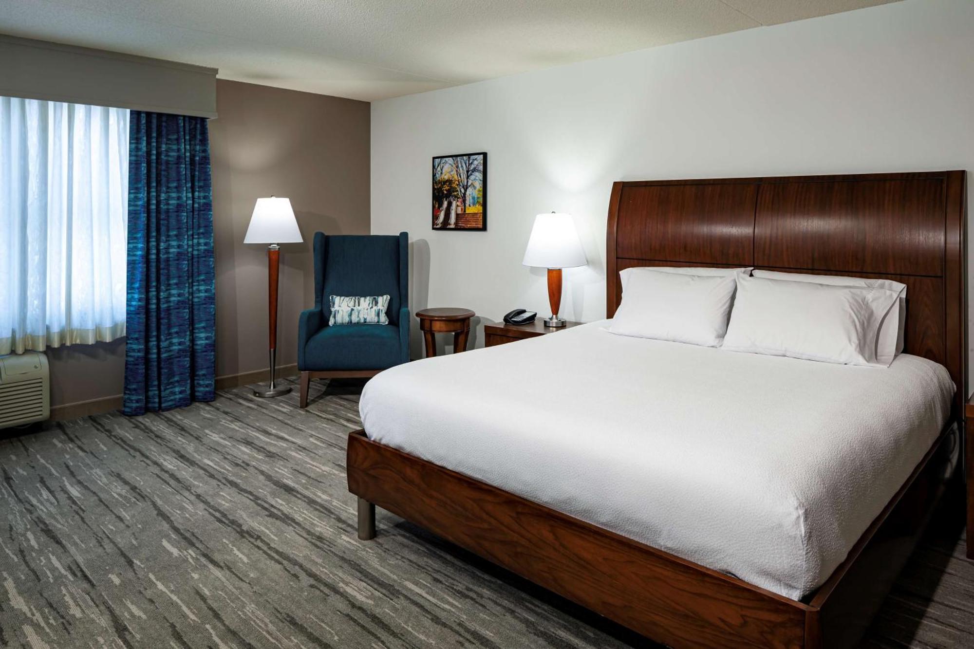 Hilton Garden Downtown-old Market Area Hotel
