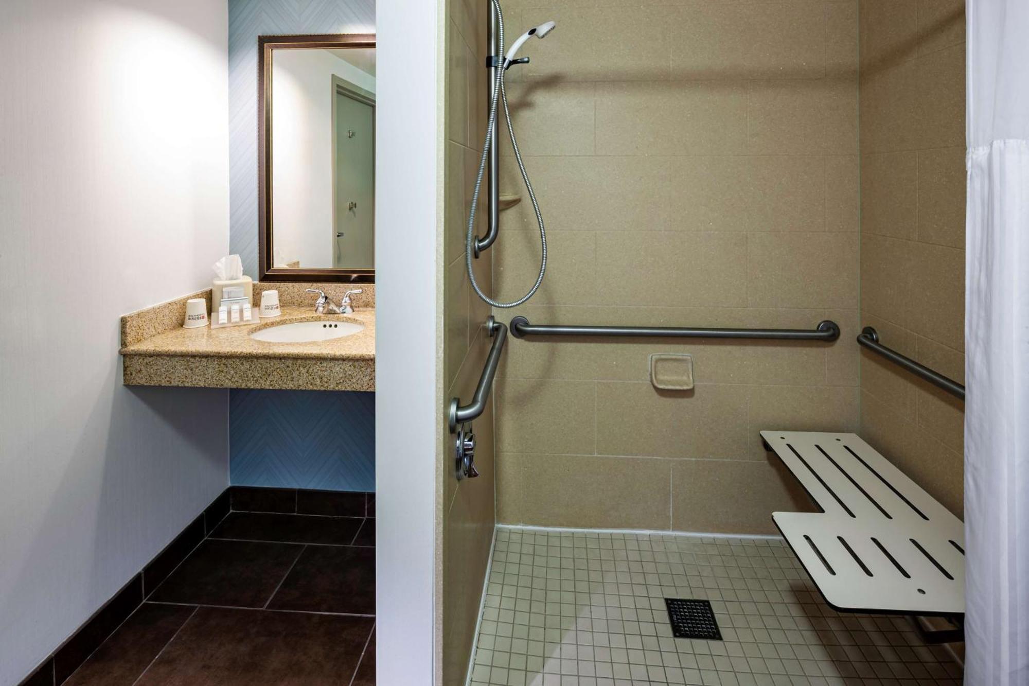 Hotel Hilton Garden Downtown-old Market Area 3*