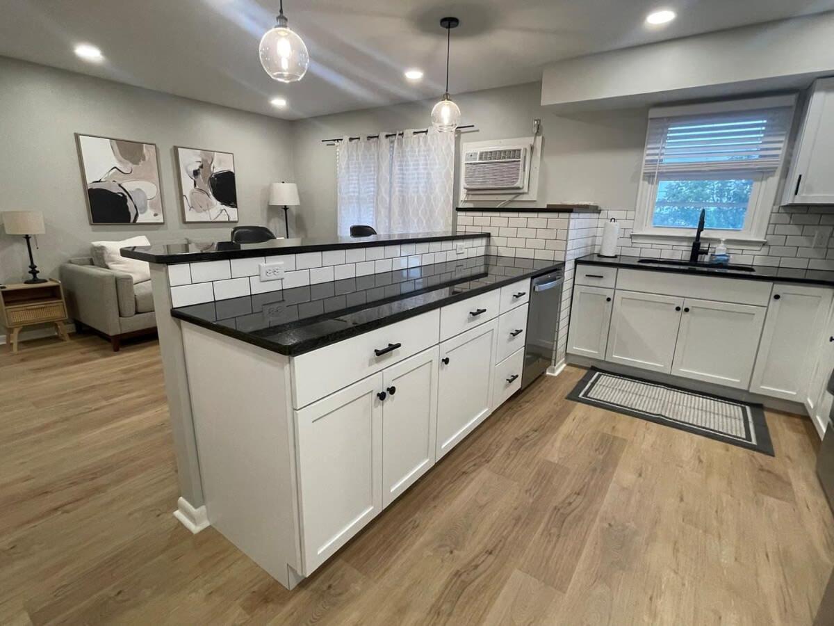 Apartment Cathedral 8-cozy Haven By Unmc Omaha