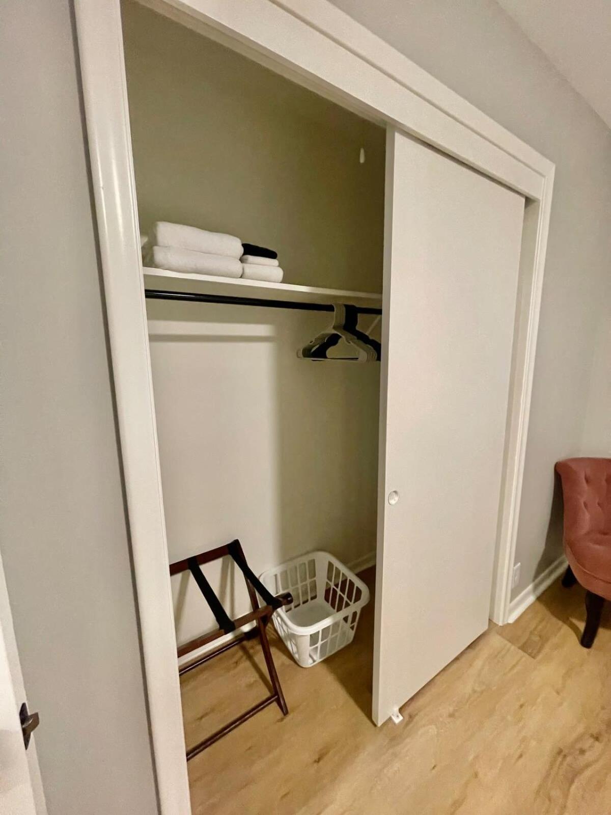 Cathedral 8-cozy Haven By Unmc Omaha