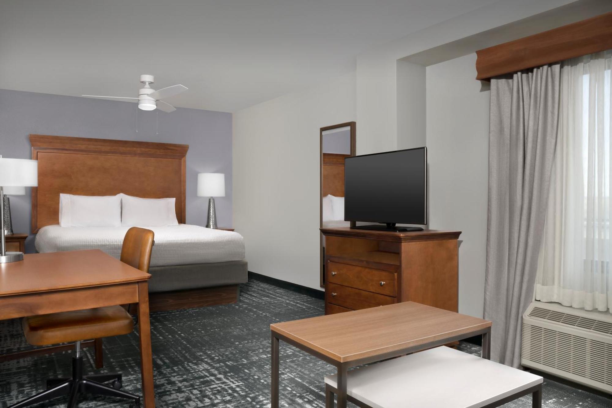 Hotel Homewood By Hilton - Downtown Omaha
