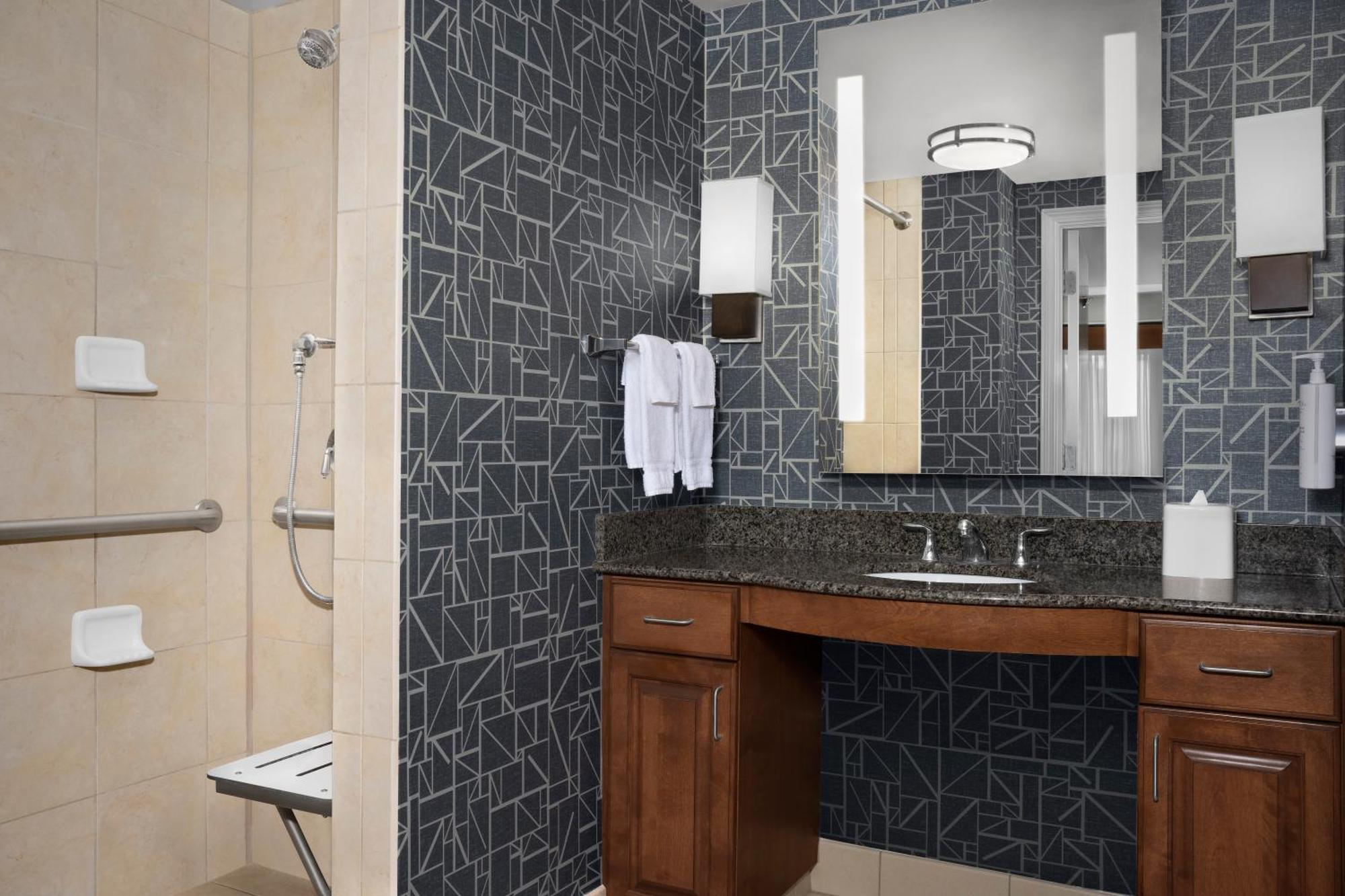 Homewood By Hilton - Downtown Hotel
