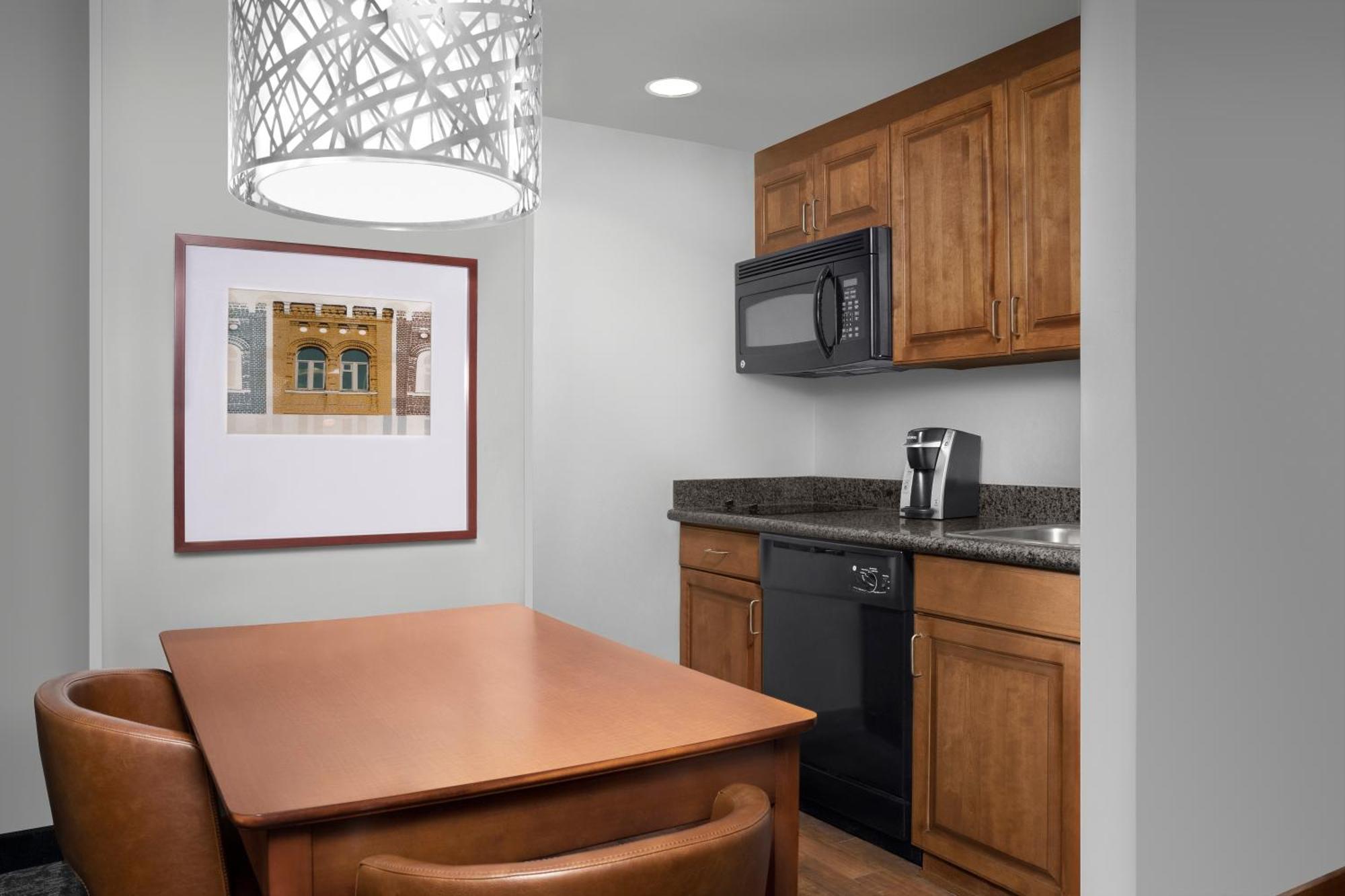 Hotel Homewood By Hilton - Downtown 3*