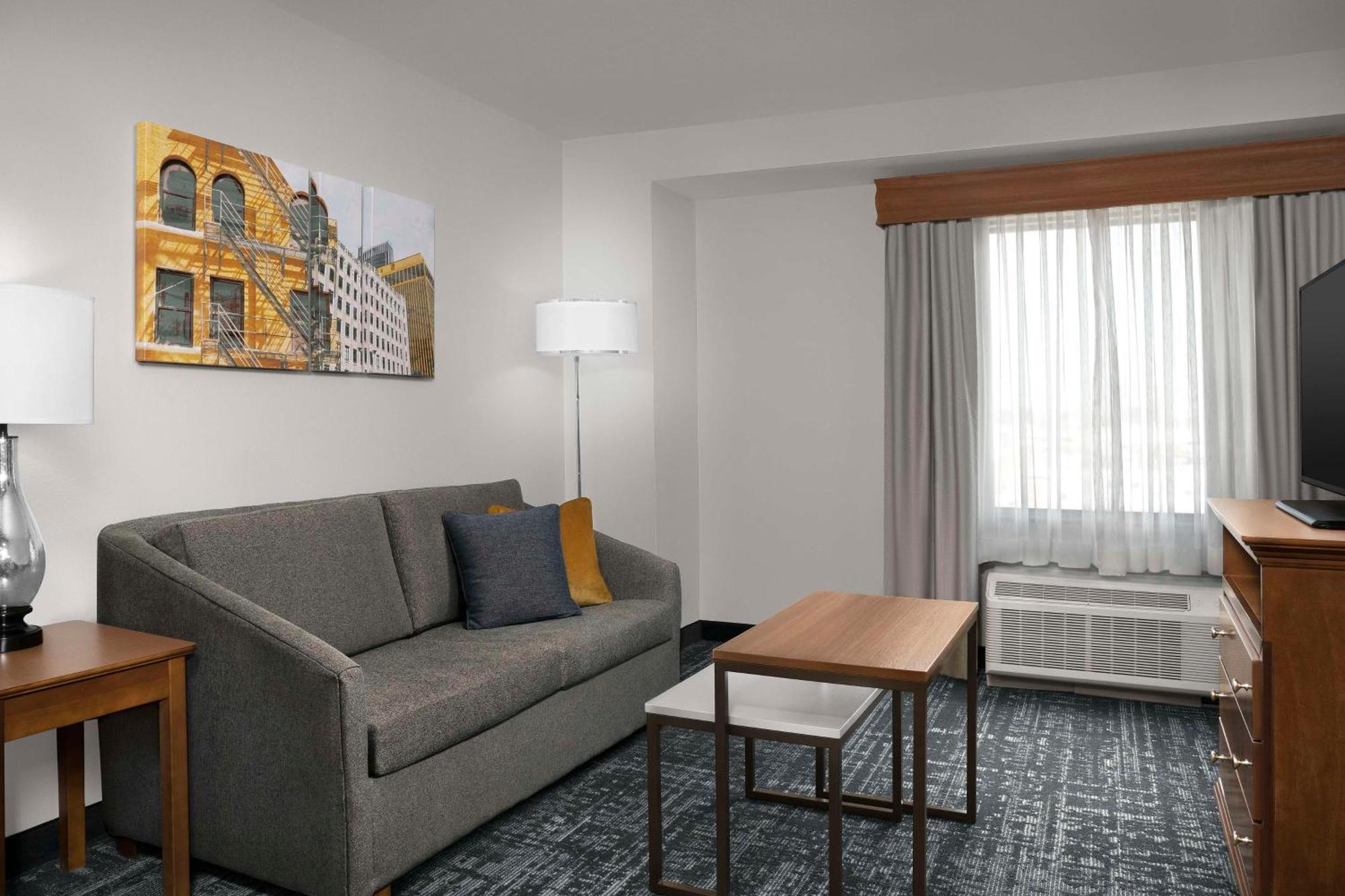 Hotel Homewood By Hilton - Downtown 3*