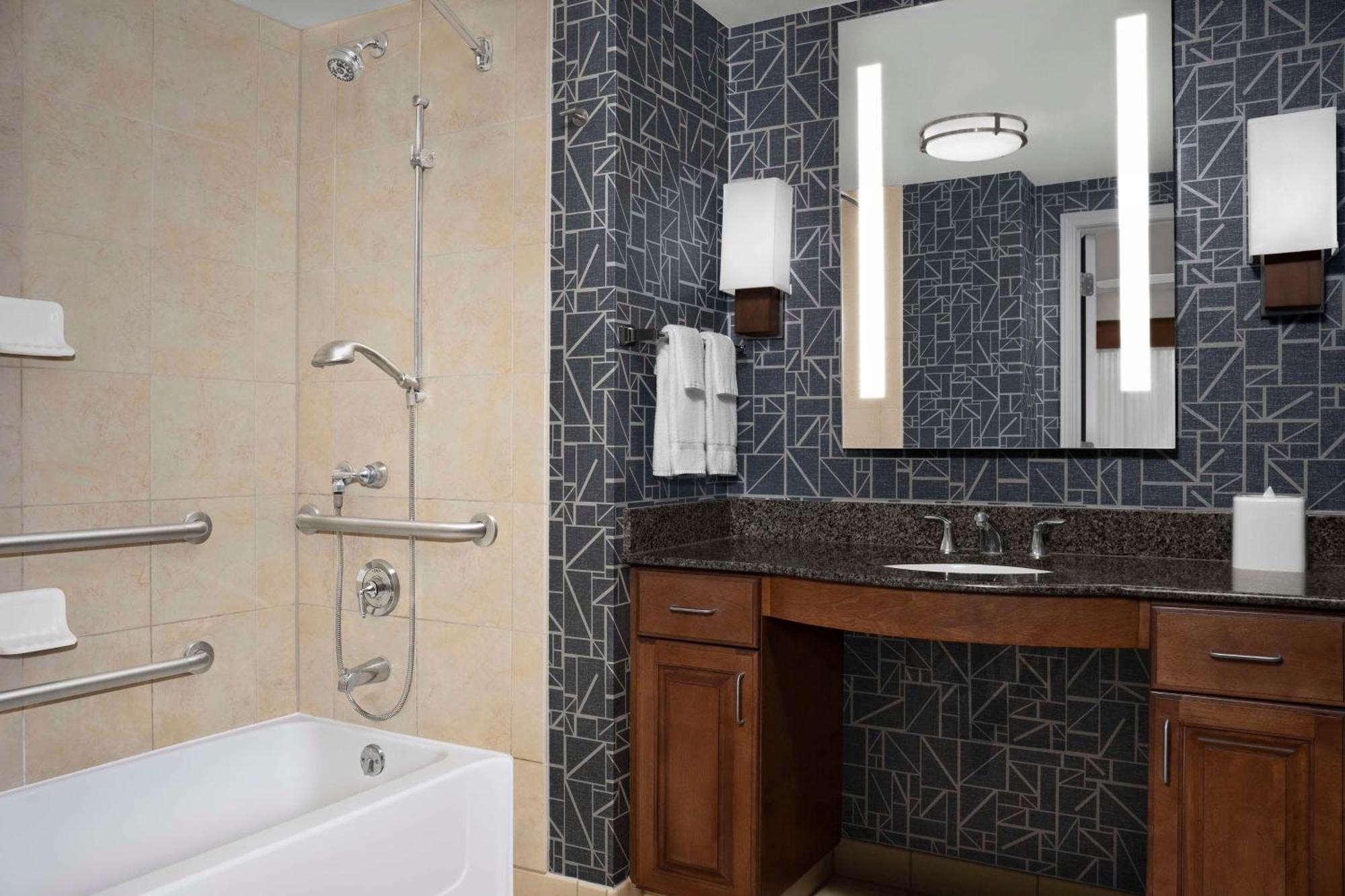 Homewood By Hilton - Downtown Hotel 3*