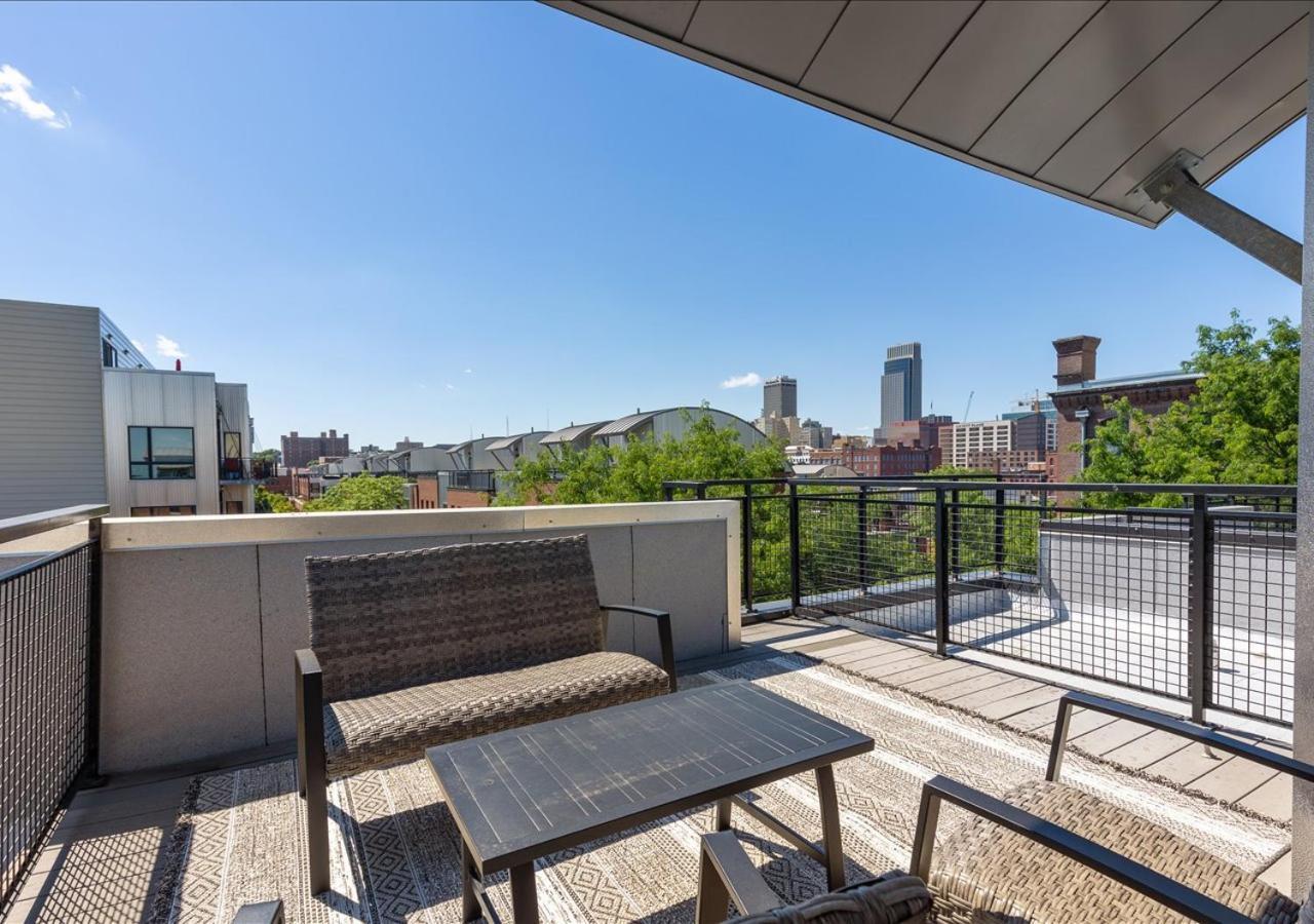 Villa Townhouse In Old Market Omaha