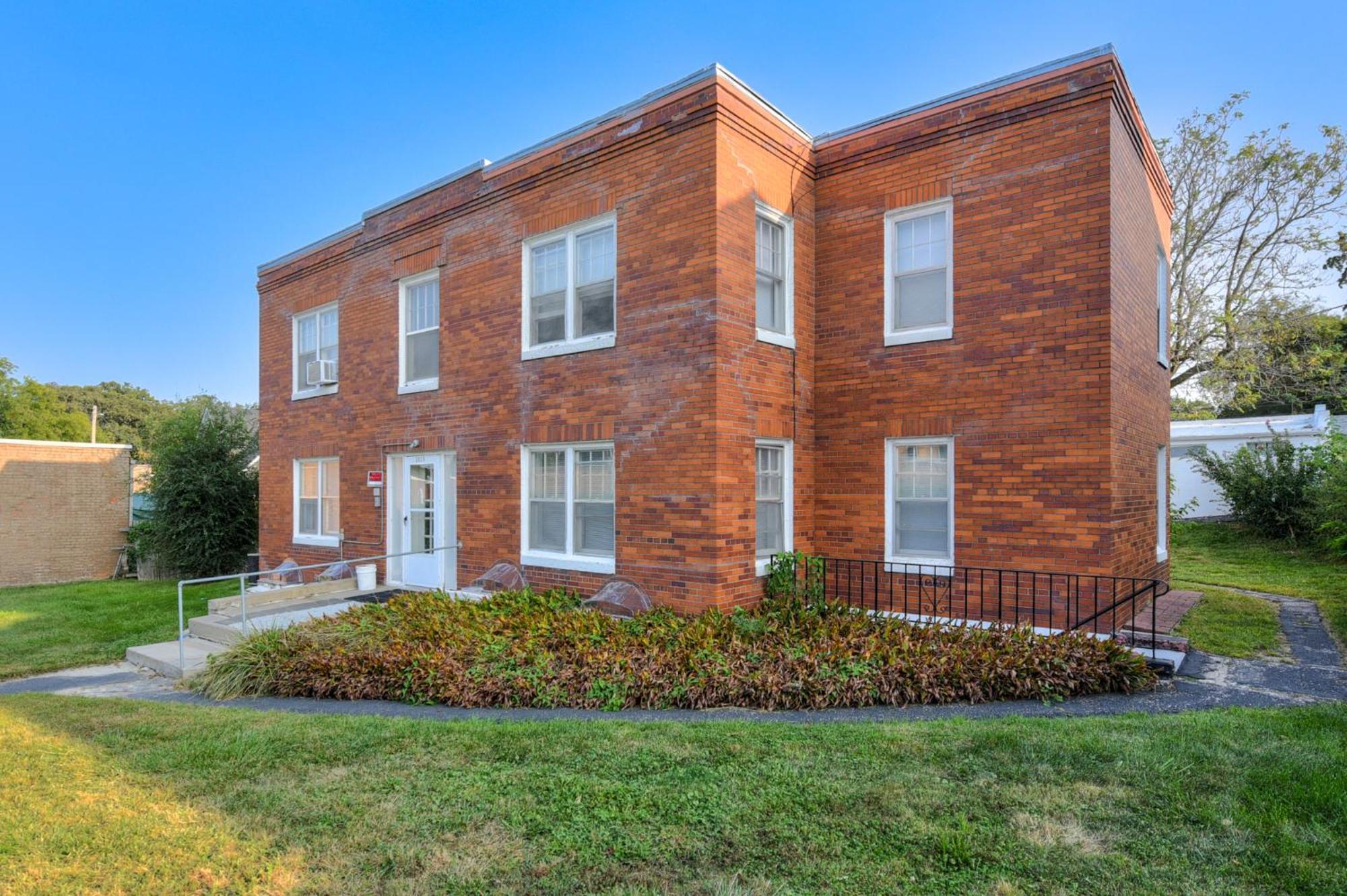 Comfy 1br King Near Hotspots Apartment *