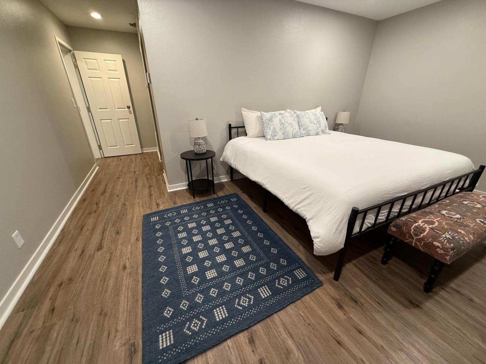 Aksarben 2 Bedroom-close To I80 Apartment