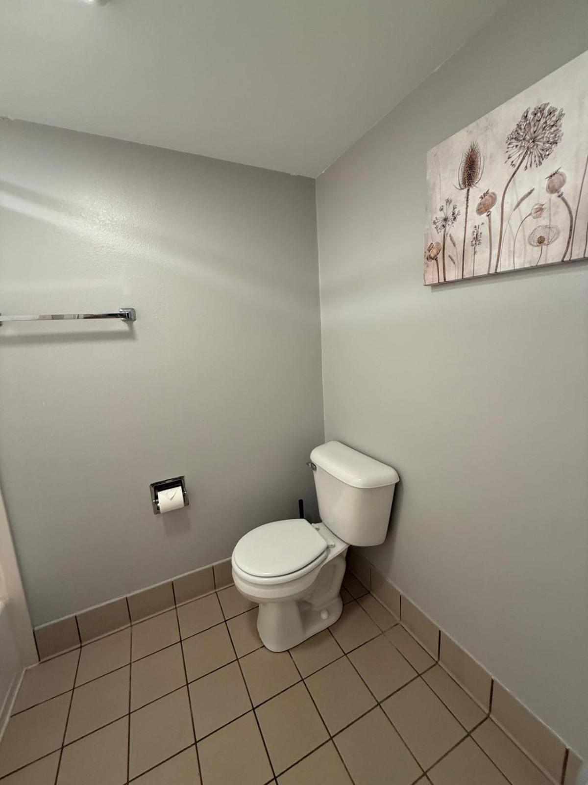 Aksarben 2 Bedroom-close To I80 * Omaha