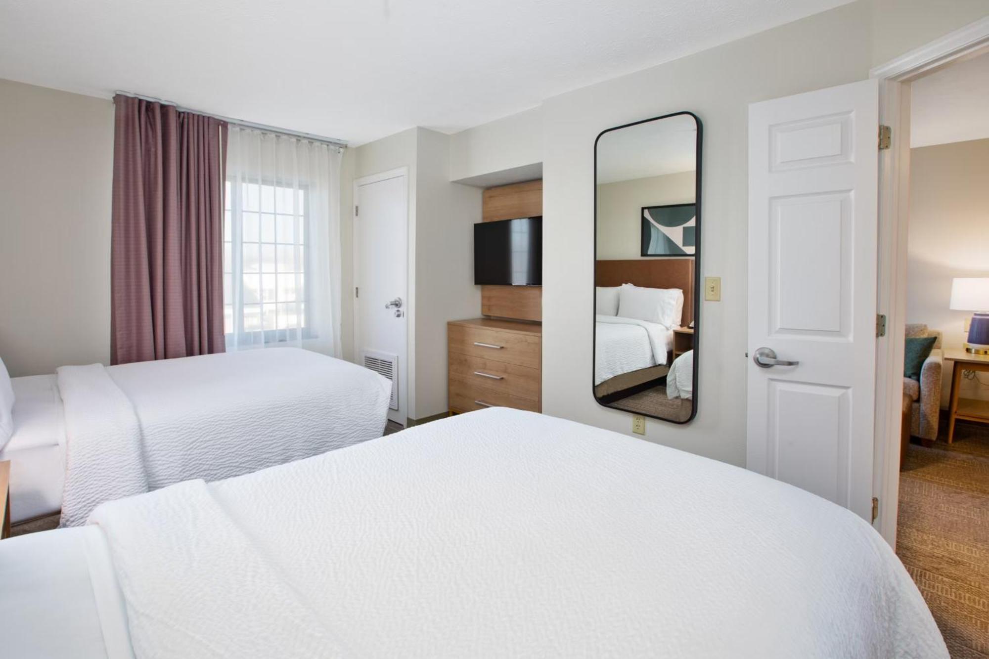 Staybridge 80th And Dodge By Ihg 3*