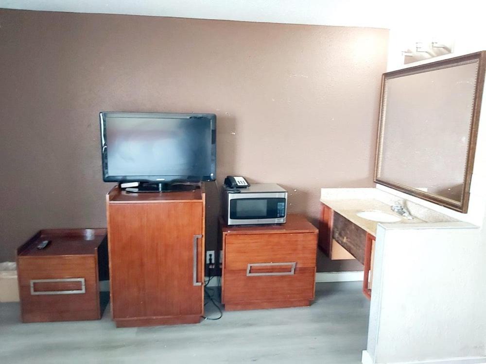Travel By Oyo Motel