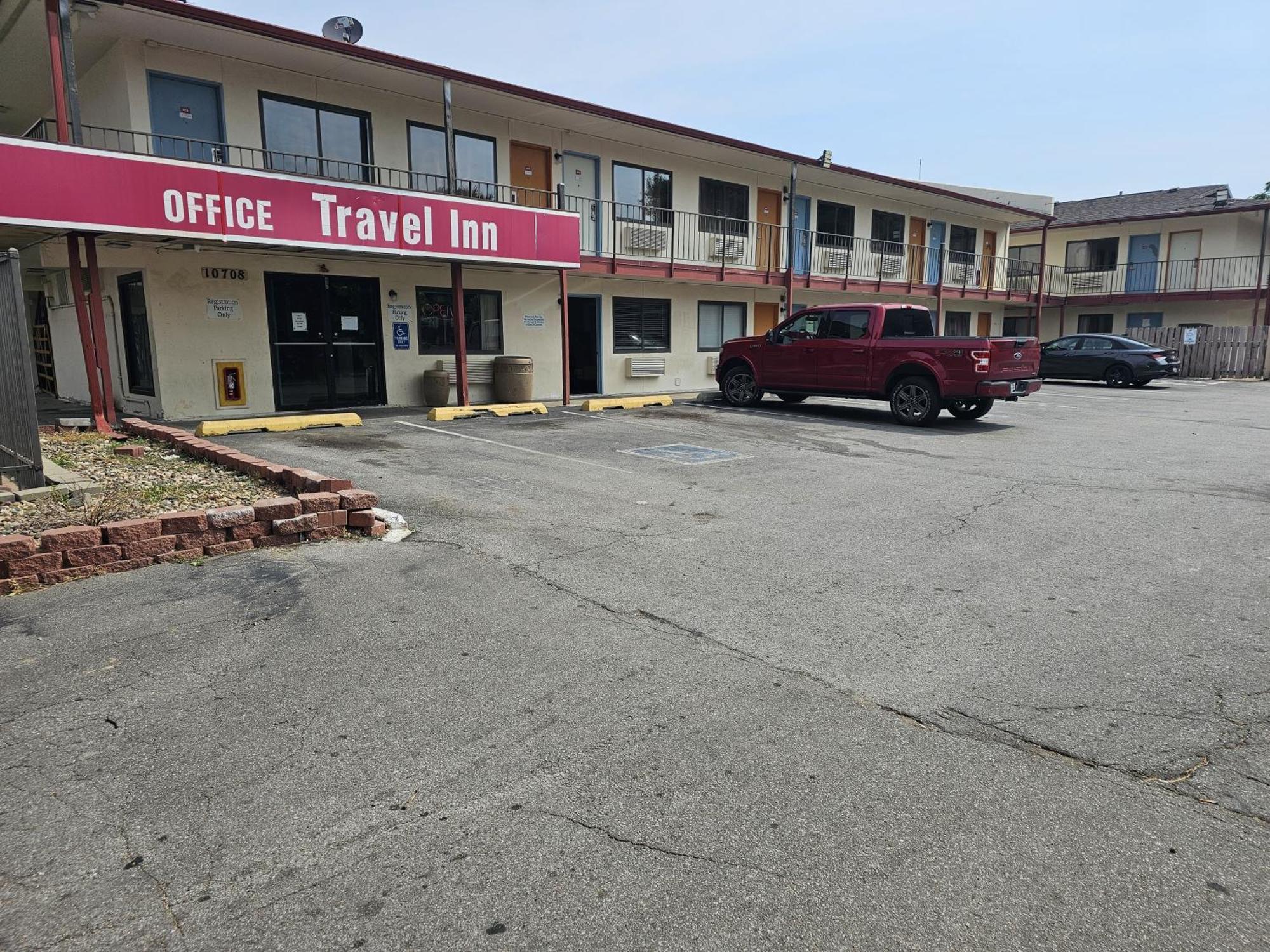 Travel By Oyo Motel 2*