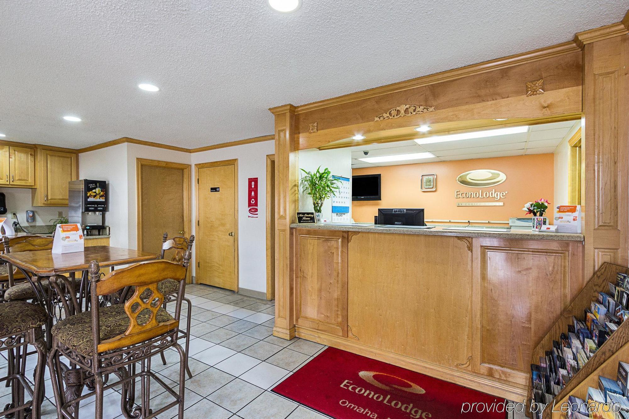 Rodeway West Dodge
