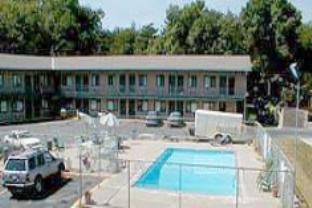 Hotel Rodeway West Dodge 2*