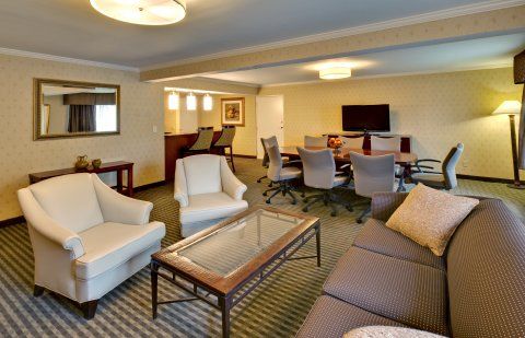 Wyndham - West Dodge