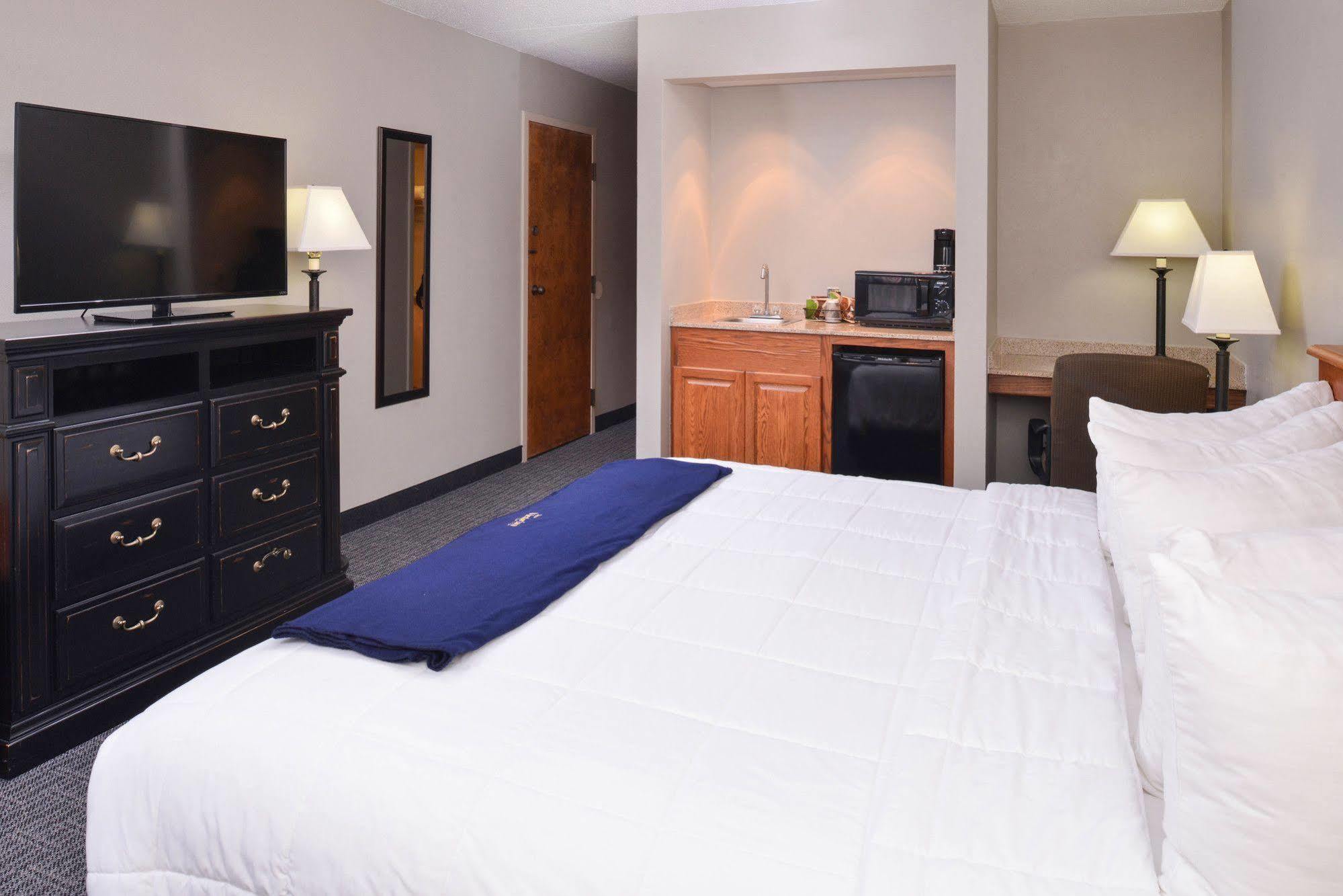 Hotel New Victorian & 2*
