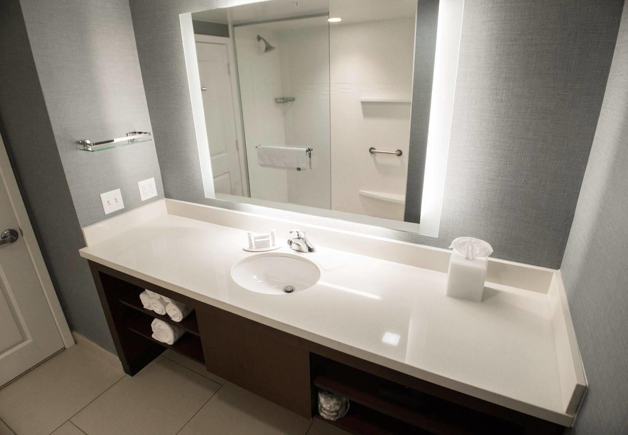By Marriott West Hotel 3*