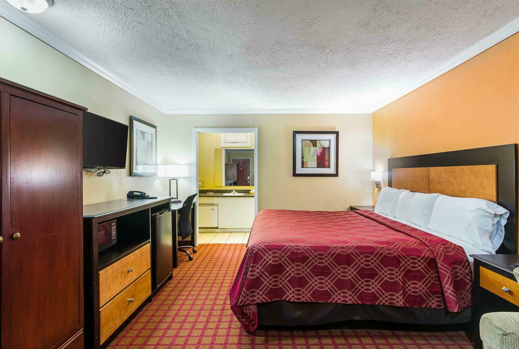 Rodeway West Dodge Hotel Omaha