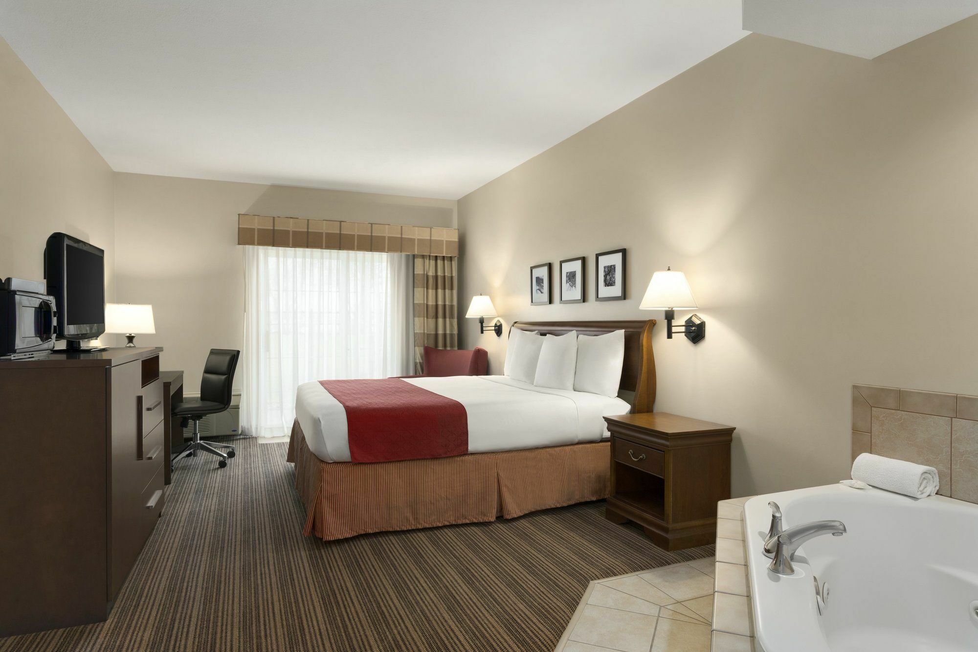 Country & By Radisson, Airport, Ia Hotel Omaha